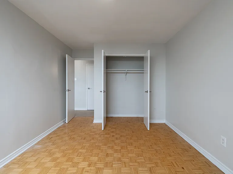 310 Niska Rd — Photo 11
