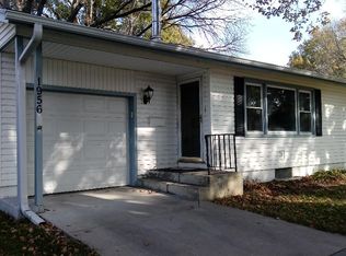 1956 Brower Rd, Lincoln, NE 68502