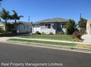 17929 Emelita St, Encino, CA 91316