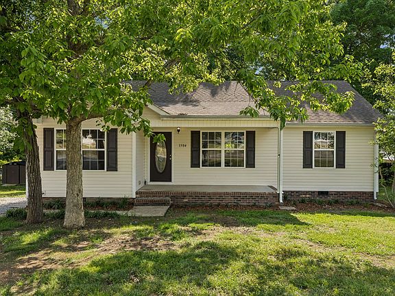 2nd image of 1504 Patrick Dr
