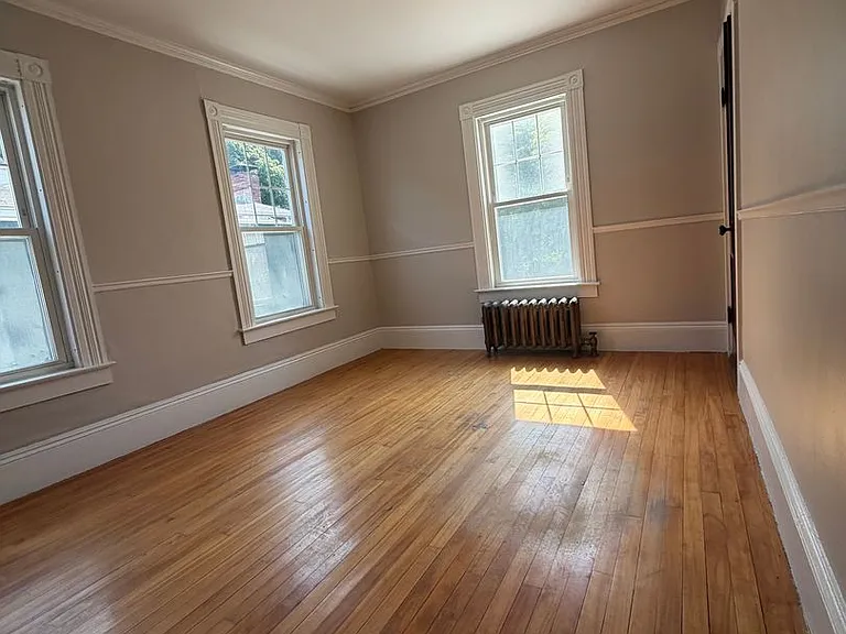 202 Central Ave — Photo 30