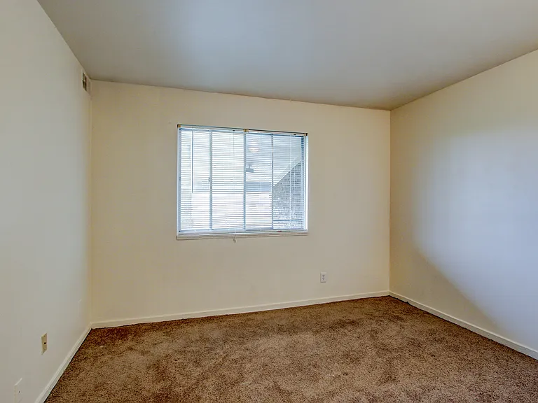 The Forum Apartments — Photo 39