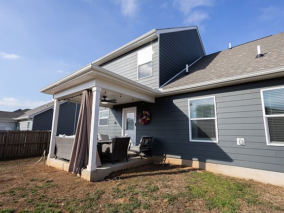 3rd image of 3174 White Ash St #1