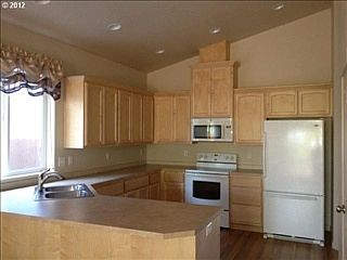 2nd image of 6913 NE 104th Way