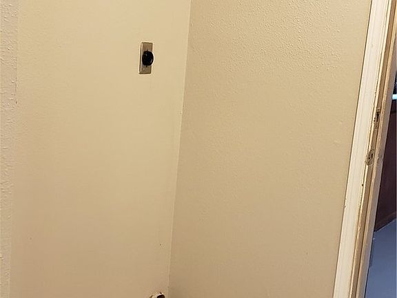 5th image of 22604 39th Ave E