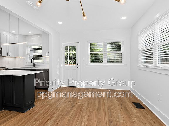 4th image of 1033 Drummond Ave