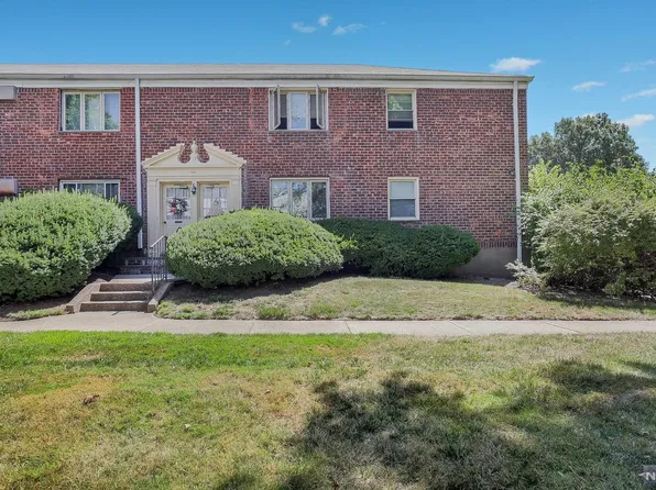 125 E Clinton Ave APT 12A, Bergenfield, NJ 07621