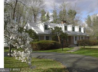 9301 Warfield Rd, Gaithersburg, MD 20882