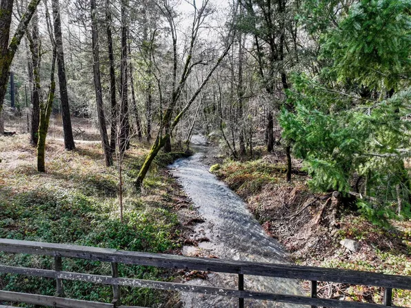 20715 Banerian Pl, Nevada City, CA 95959