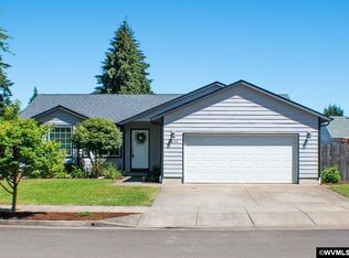 2620 Harding St, Sweet Home, OR 97386