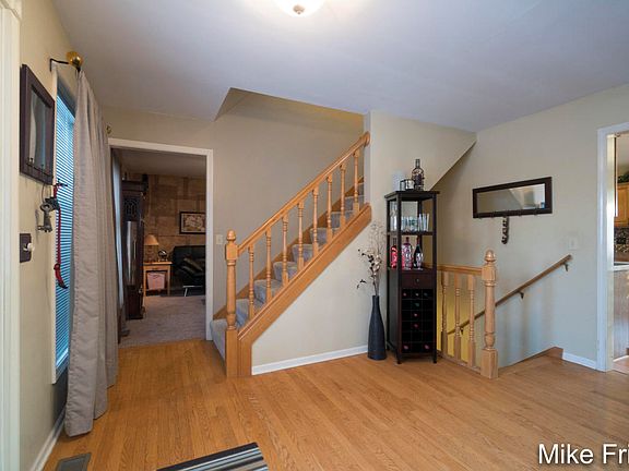 3rd image of 2206 Wolfboro Dr SE