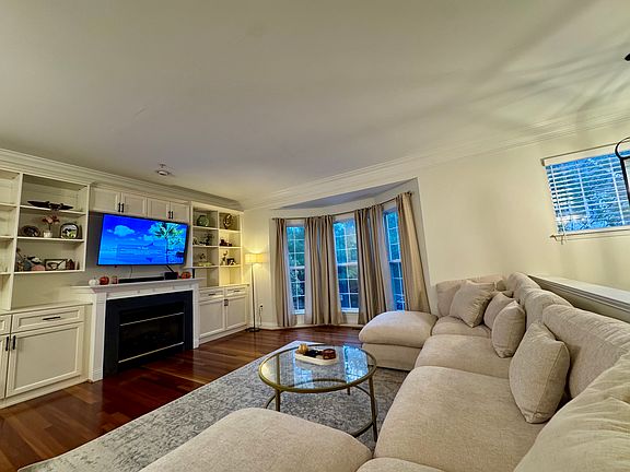 4th image of 3822 Watkins Mill Dr