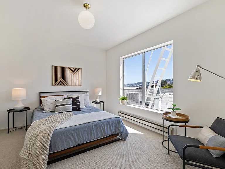 333 Roosevelt Way #A — Photo 9