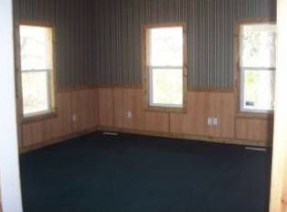 12 N North Ave, White Cloud, MI