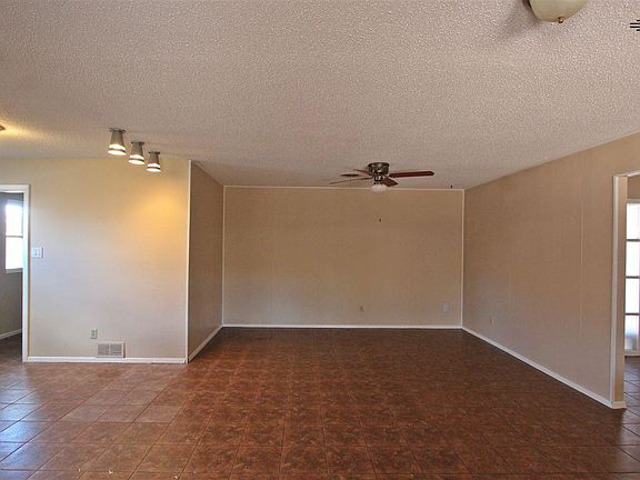 5th image of 2200 Echols Ave
