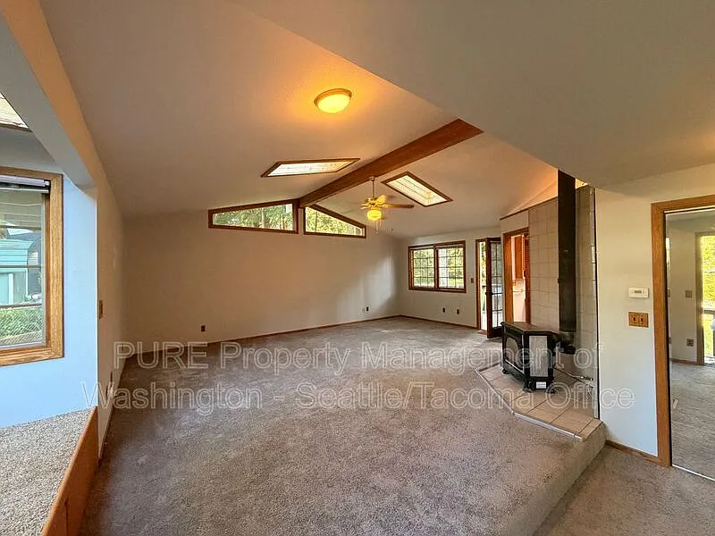 Building Photo - 8313 71st St NW