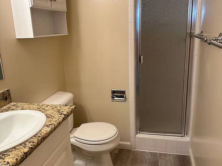 376 College Ave #3B — Photo 5