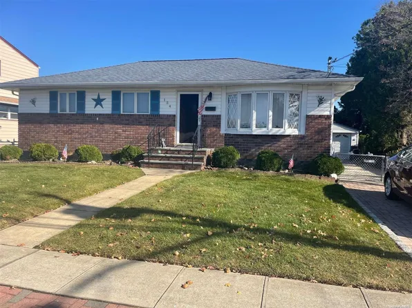 154 10th Street, Bethpage, NY 11714