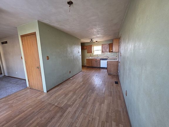 5th image of 310 W 4th South St