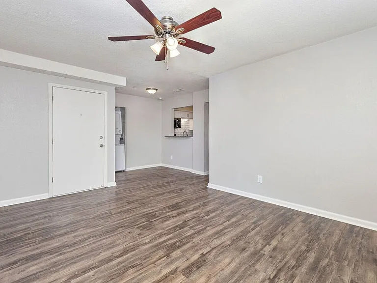 3700-3710 Warwick Blvd — Photo 55
