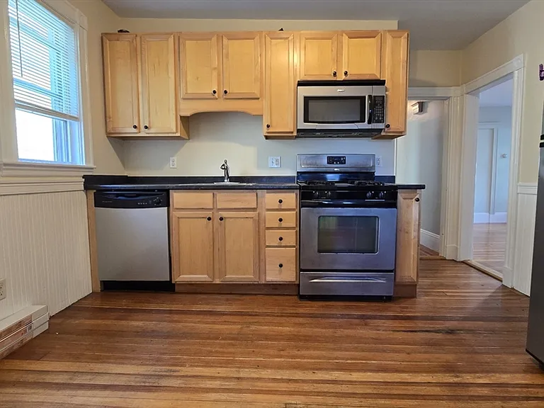 86 Conwell Ave #A — Photo 1