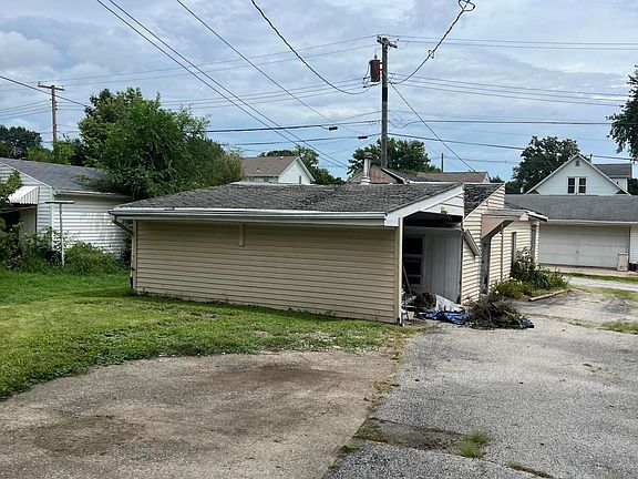 2nd image of 1103 1st Ave