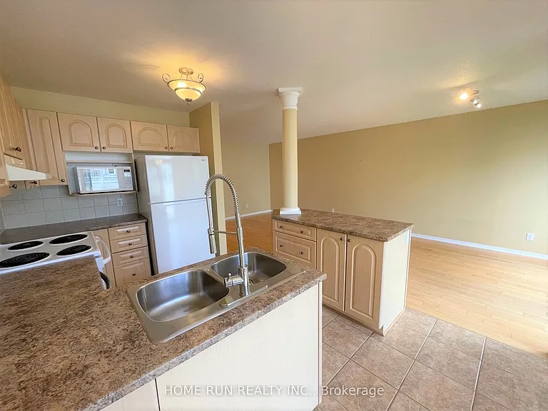 251 Meadowbreeze Dr — Photo 16