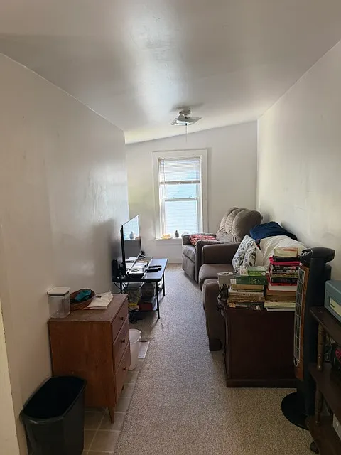 3 bed, 1100 sqft, $775 — Photo 2