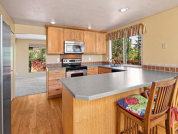 5th image of 150 Aires Pl NW