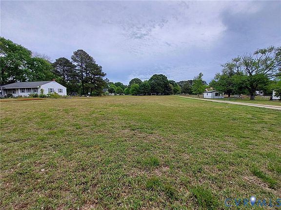 2nd image of 3173 Ambrose Rd