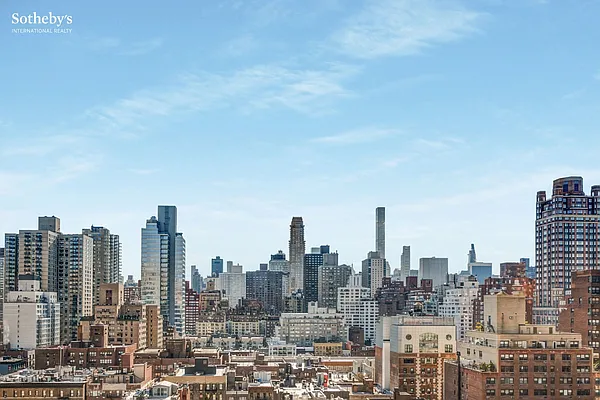 Sold by Sotheby's International Realty | media 7