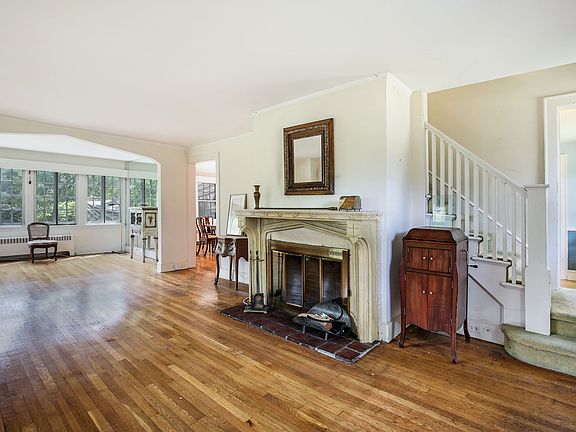 Rockingstone Ave, Larchmont NY   (005 of  15  ).jpg