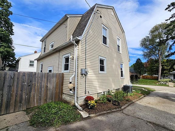 5th image of 2357 S 80th STREET