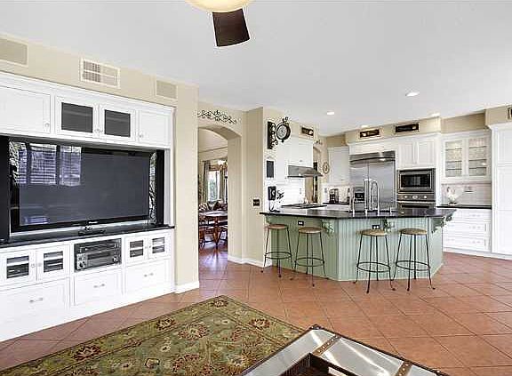 2nd image of 609 El Portal Dr
