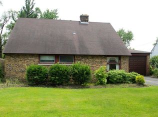 8741 43rd St, Lyons, IL