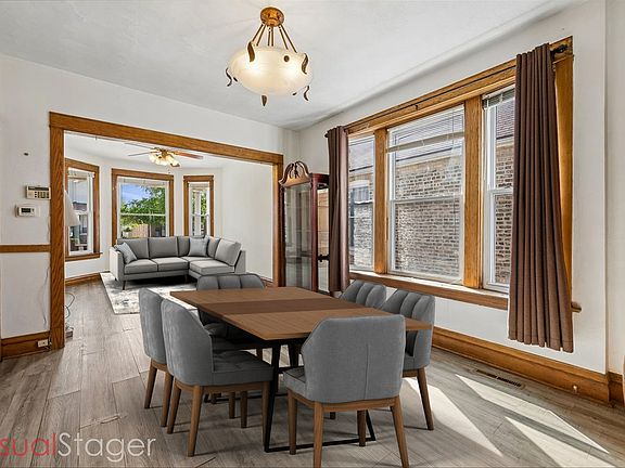 4th image of 2342 N Lowell Ave