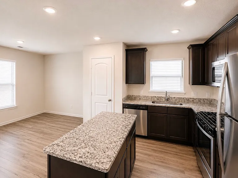 13604 Mineral Rd — Photo 3