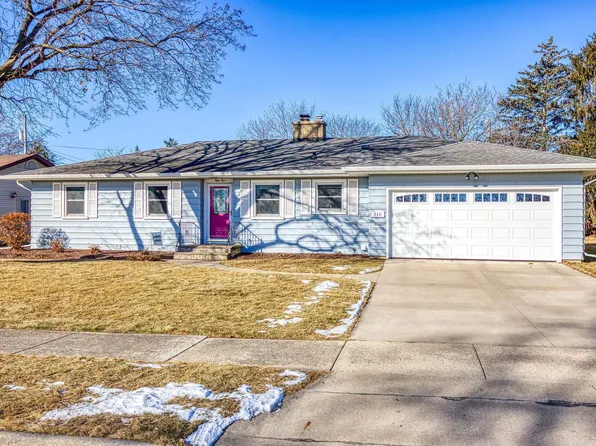 310 Alcott Dr, Neenah, WI 54956