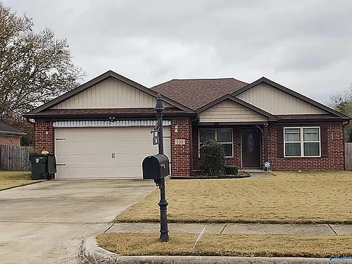 108 Hunter Way Photo 1