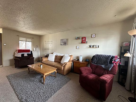 2nd image of 395 Summerfield Ln