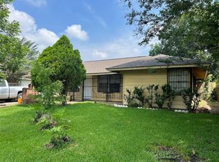 5719 Ridgeway Dr, Houston, TX 77033