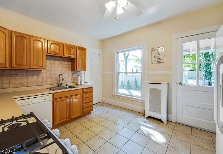 8 Oak Grove Rd #2 — Photo 7