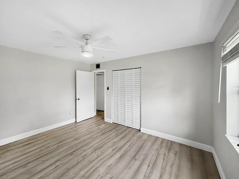 1291 SE Parkview Pl — Photo 25