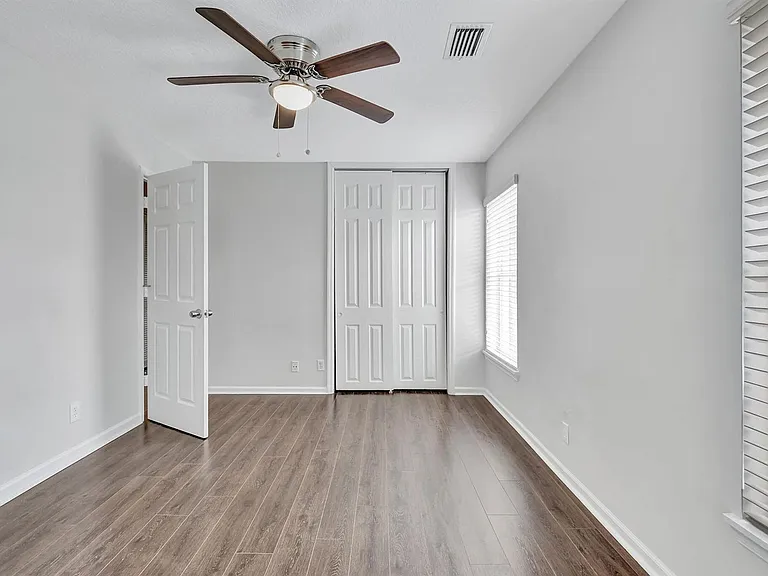 9917 Porta Leona Ln — Photo 15