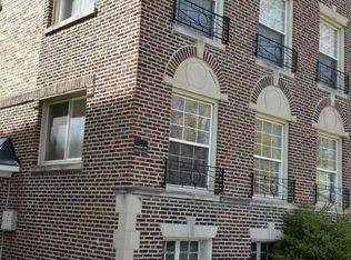 6450 N Albany Ave #2S, Chicago, IL 60645