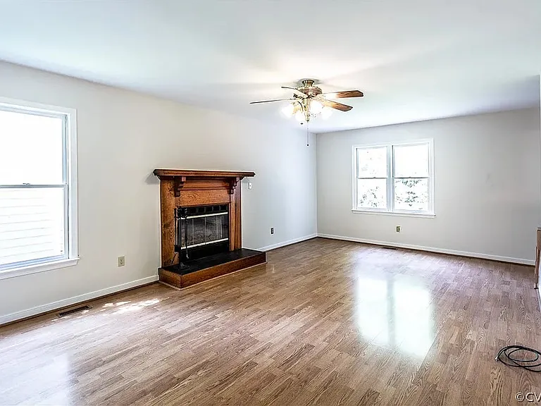 8908 Castle Point Dr — Photo 8