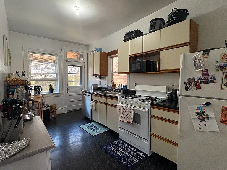 5412 Black St — Photo 9