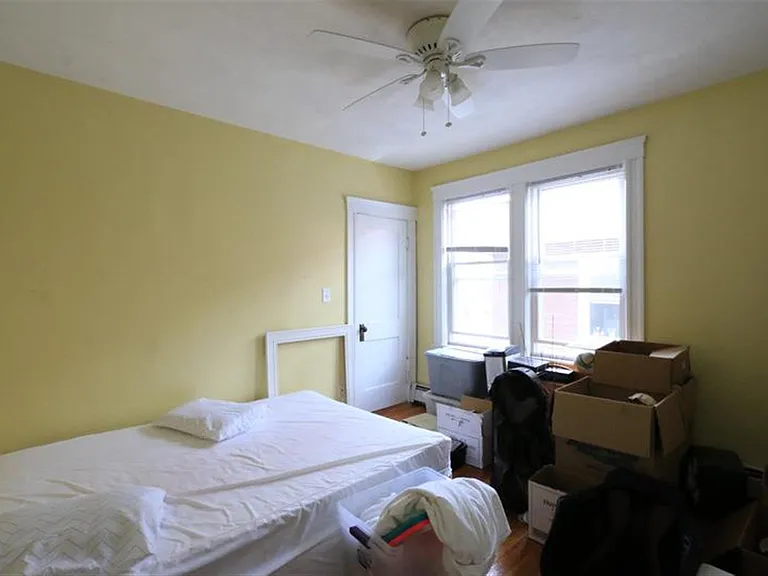 138 W Adams St #2 — Photo 11