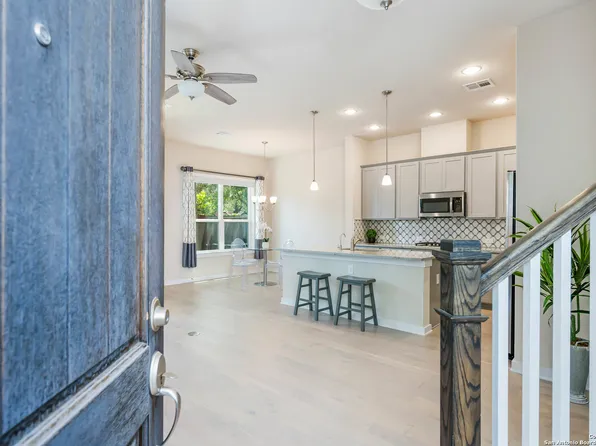 7914 Roanoke Run Unit 7, San Antonio, TX 78229
