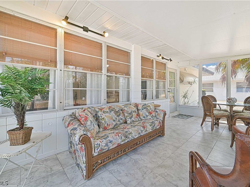4520 SE 9th Ave, Cape Coral, FL 33904 | Zillow